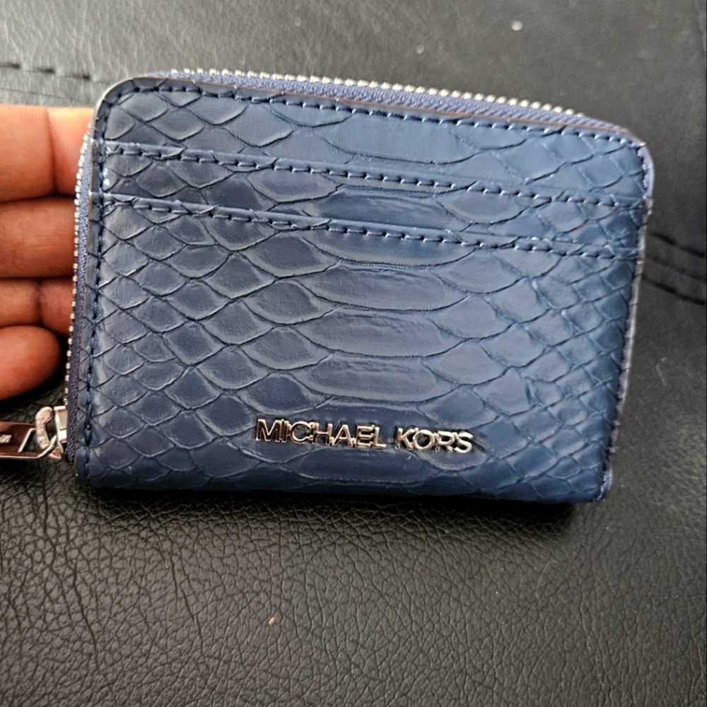 Michael Kors Jet Set Women Medium Zip Around Card Case Coin Pouch Wallet in Navy